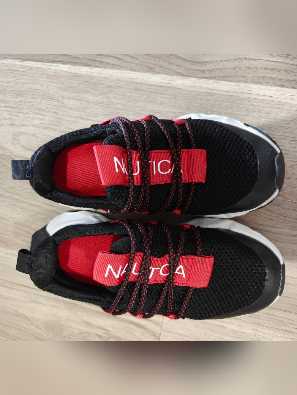 Nautica Black and Red Knit Slip-On Shoe Kids Size 13 Boys - Picture 5 of 5